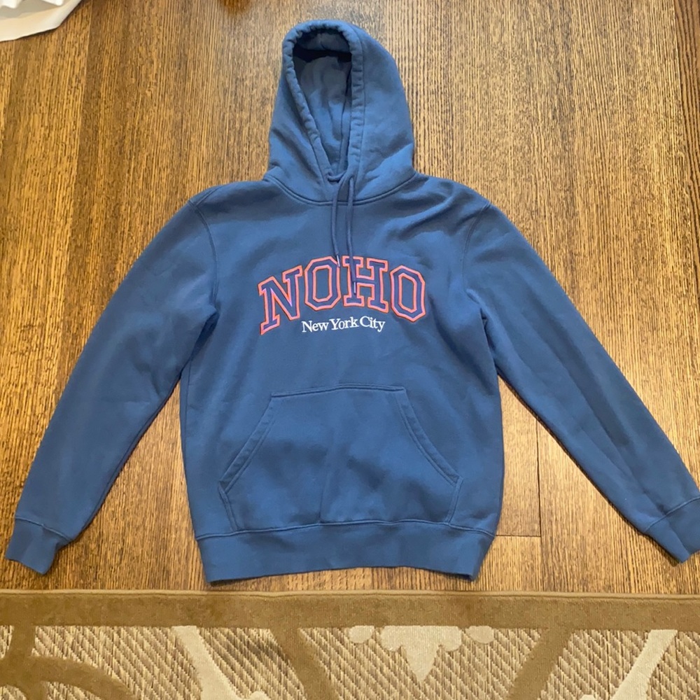 H&M men’s sweatshirt